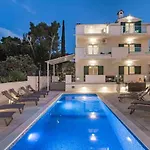In Arbanija With Sea View, Terrace, Air Conditioning, Wifi 5139-2 Appartement