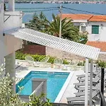 Appartement In Arbanija With Sea View, Terrace, Air Conditioning, Wifi 5139-2 Trogir