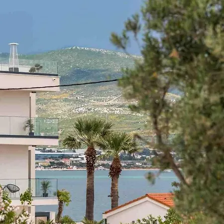 Daire In Arbanija With Sea View, Terrace, Air Conditioning, Wifi 5139-2