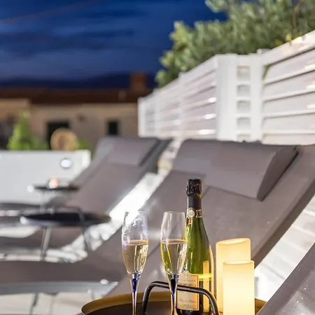 In Arbanija With Sea View, Terrace, Air Conditioning, Wifi 5139-2 Daire Trogir
