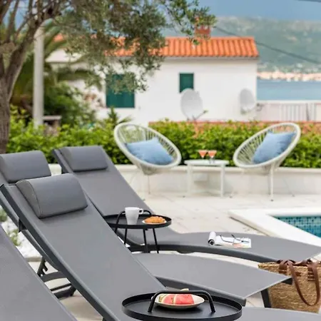 Daire In Arbanija With Sea View, Terrace, Air Conditioning, Wifi 5139-2 *