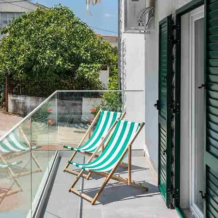 In Arbanija With Sea View, Terrace, Air Conditioning, Wifi 5139-2 Daire